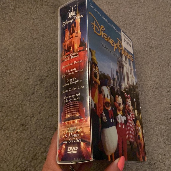 NWT DVD Box Set- Disney Parks:The Secrets, Stories, and Magic Behind the Scenes - Picture 4 of 7